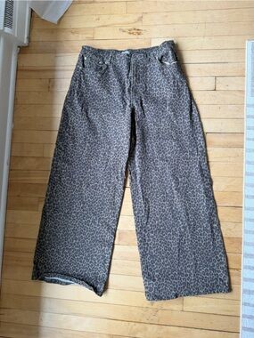 Leopard jeans